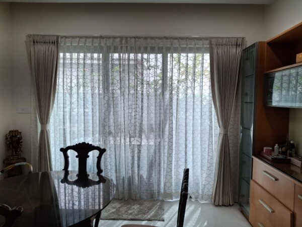 Curtains - Image 14
