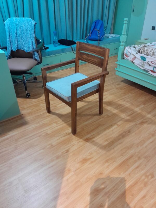Sofa and furnitures - Image 13