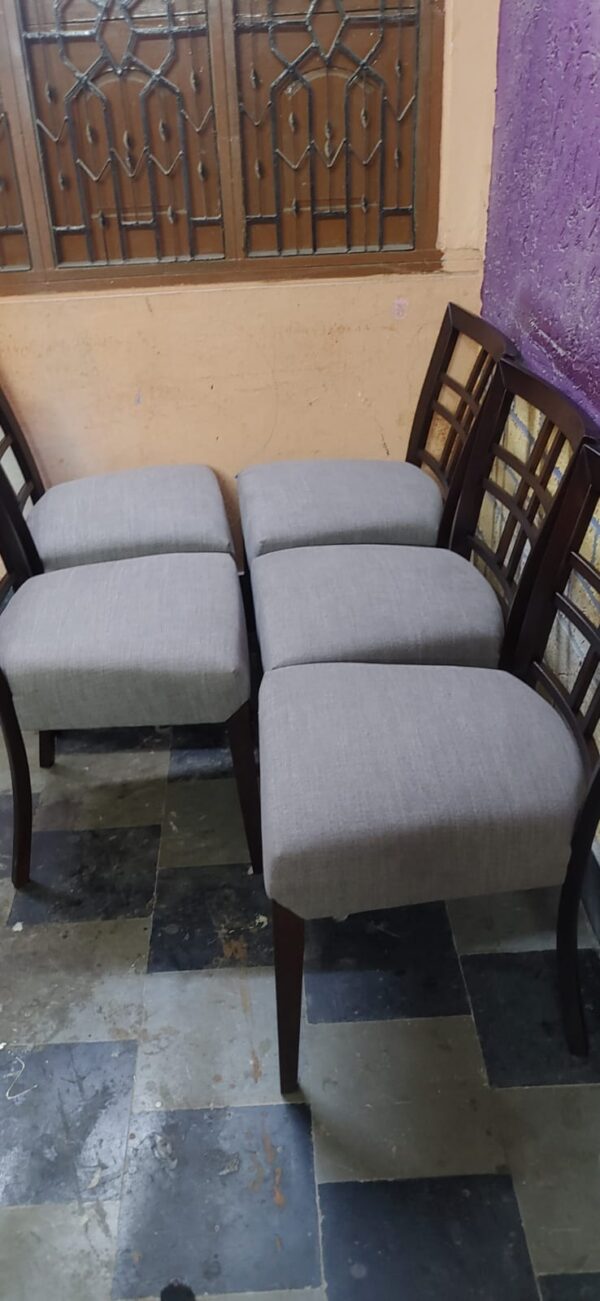 Sofa and furnitures - Image 2