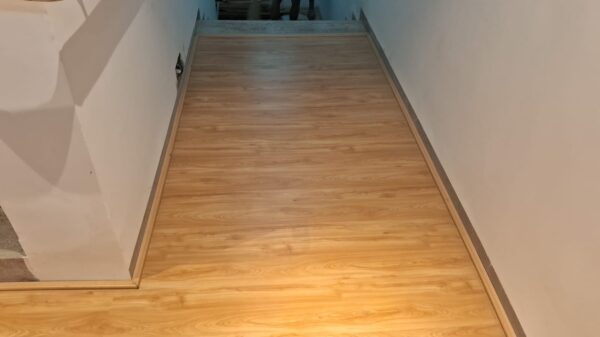 Vinyl Flooring - Image 4