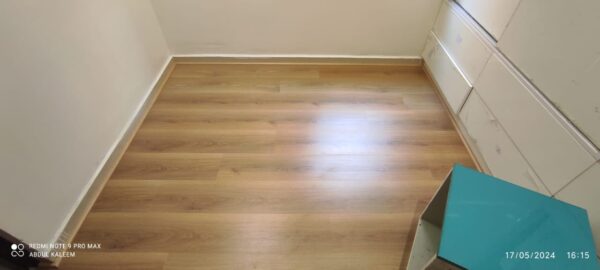 Vinyl Flooring - Image 6